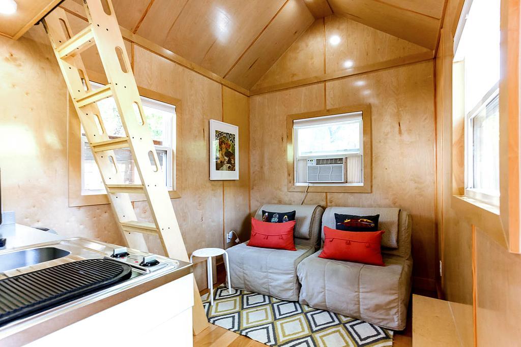 ホテル Tiny House オースティン エクステリア 写真